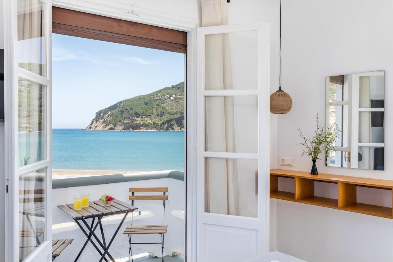 Uncle John'S Guesthouse Skopelos Town Bagian luar foto