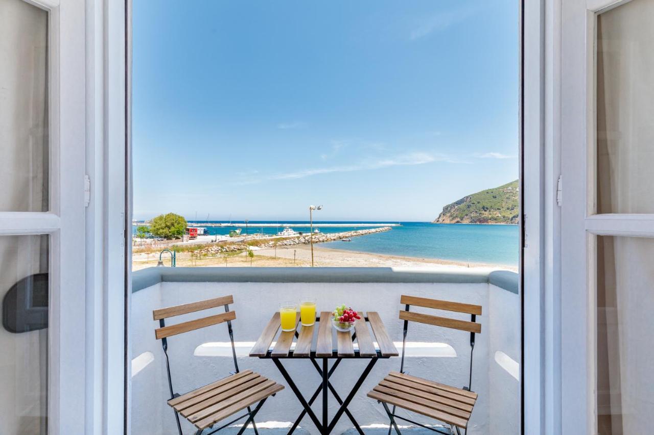 Uncle John'S Guesthouse Skopelos Town Bagian luar foto