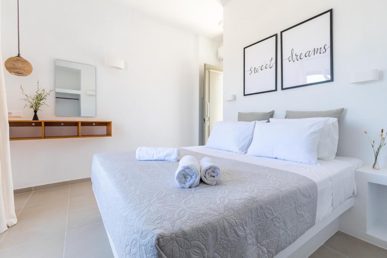 Uncle John'S Guesthouse Skopelos Town Bagian luar foto