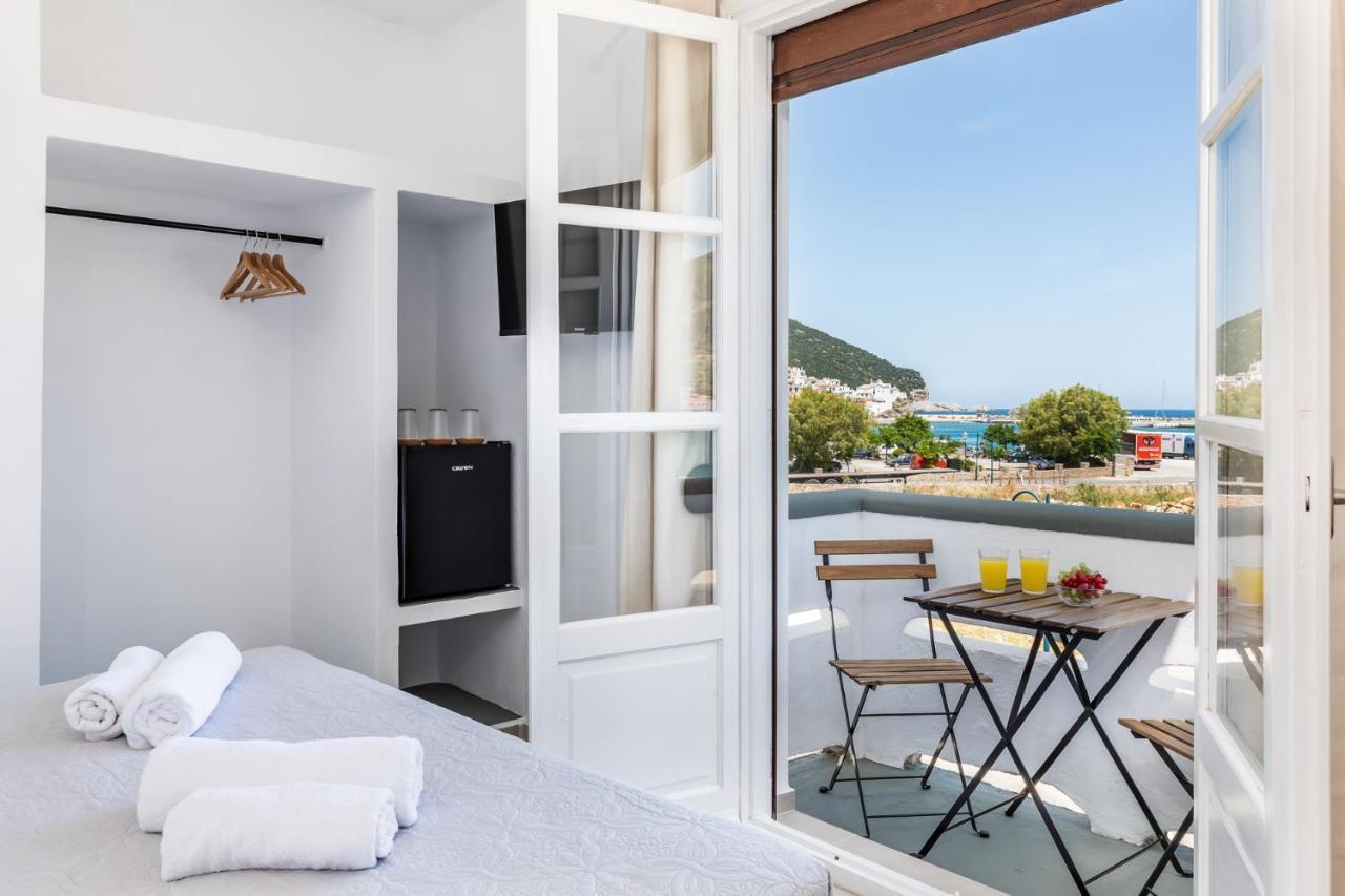 Uncle John'S Guesthouse Skopelos Town Bagian luar foto