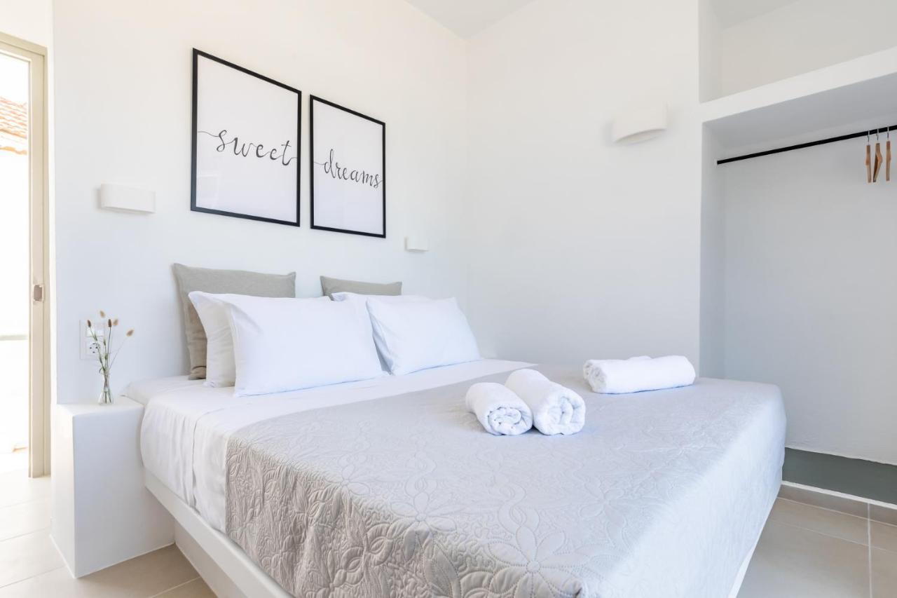 Uncle John'S Guesthouse Skopelos Town Bagian luar foto