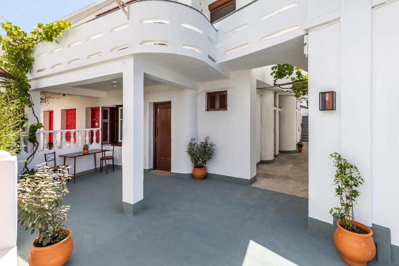 Uncle John'S Guesthouse Skopelos Town Bagian luar foto