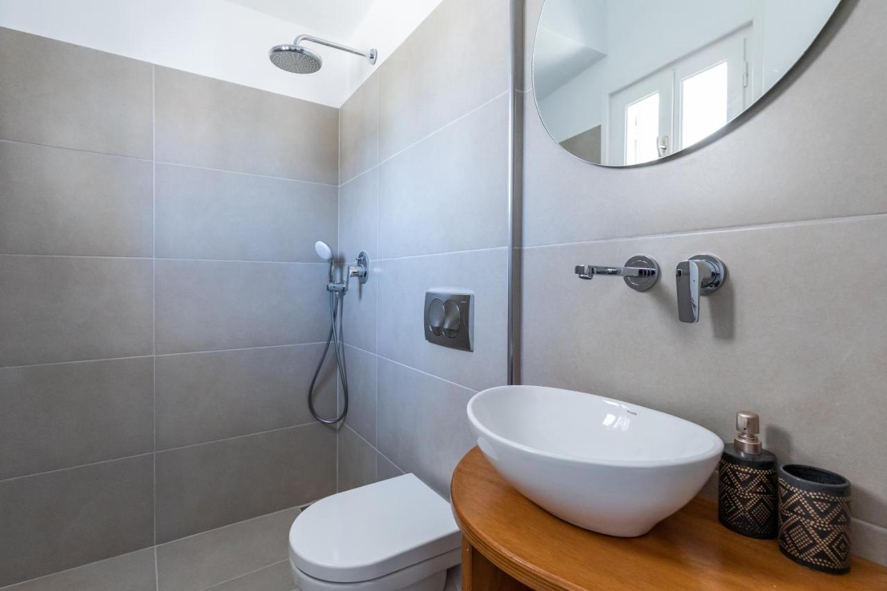 Uncle John'S Guesthouse Skopelos Town Bagian luar foto