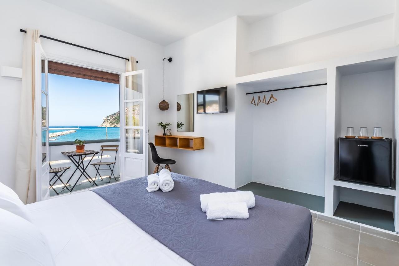 Uncle John'S Guesthouse Skopelos Town Bagian luar foto